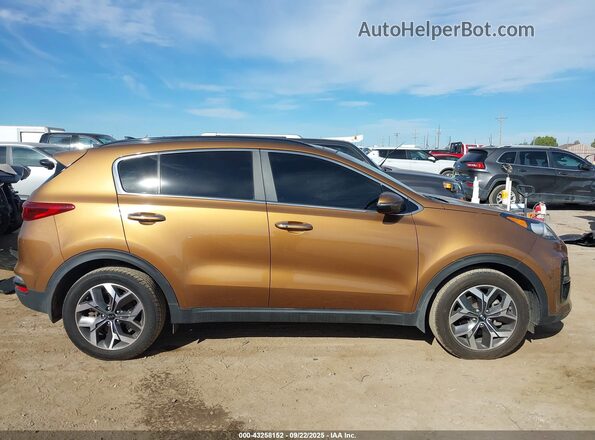 KNDPN3AC7L7637831 2020 KIA SPORTAGE Brown Vista interior trasera