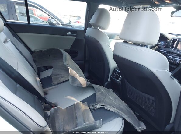 KNDPN3AC8K7567271 2019 KIA SPORTAGE White VIN կոդի պիտակի տեսք