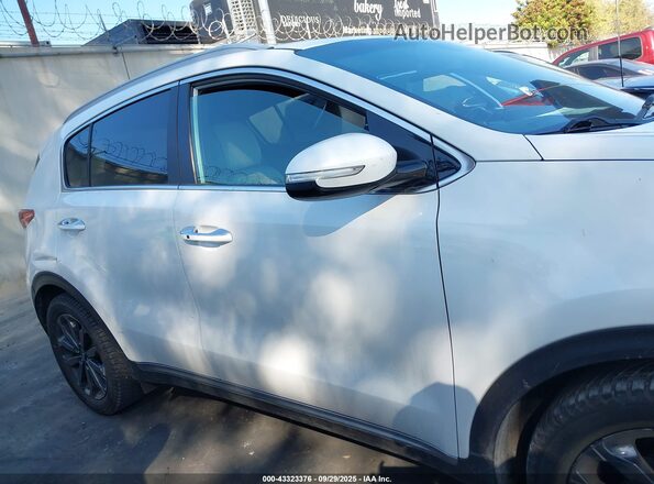 KNDPN3AC8K7567271 2019 KIA SPORTAGE White Սալոնի հետևի տեսք