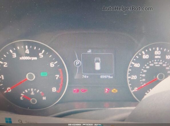 KNDPNCAC4J7373772 2018 KIA SPORTAGE Silver Widok tylnych siedzeń