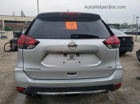 KNMAT2MTXLP504501 2020 NISSAN ROGUE Silver Rear view