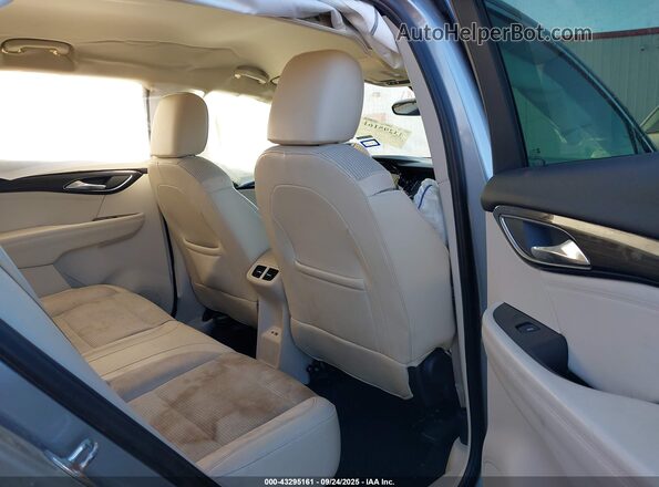 LRBAZLR45PD077305 2023 BUICK ENVISION Серебряный Вид наклейки с VIN-кодом