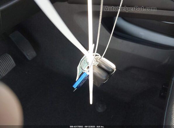 LRBFZRR4XPD067264 2023 BUICK ENVISION White Vista del salpicadero