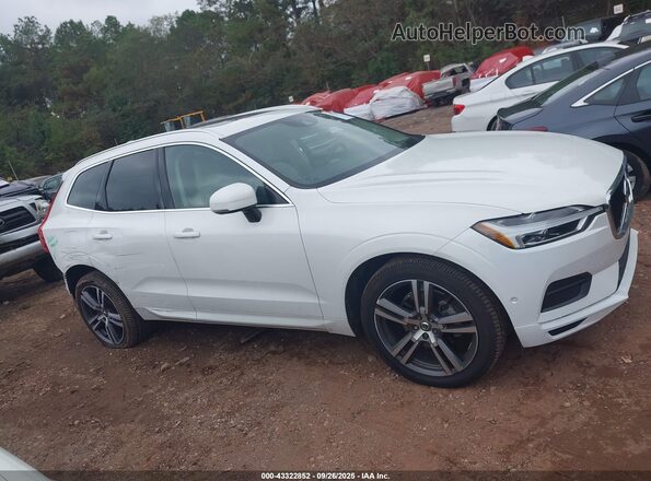 LYV102RKXJB102267 2018 VOLVO XC60 Белый Вид задней части салона
