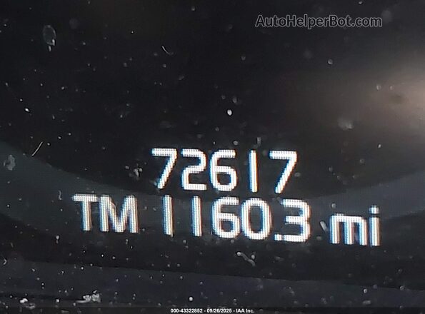 LYV102RKXJB102267 2018 VOLVO XC60 Белый 