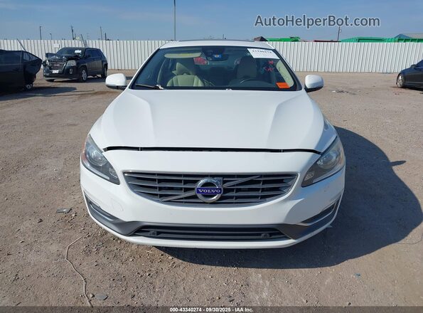 LYV402HK3JB173387 2018 VOLVO S60 INSCRIPTION White ხელსაწყოთა პანელის ხედი