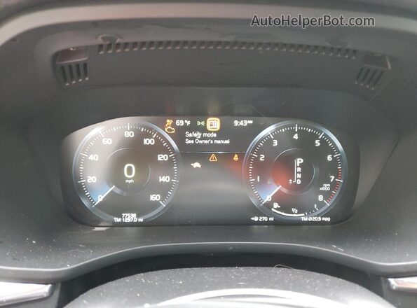 LYVA22RK2JB096569 2018 VOLVO XC60 White 
