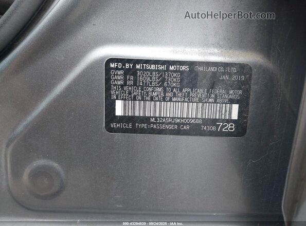 ML32A5HJ9KH009688 2019 MITSUBISHI MIRAGE Silver Vista del compartimento del motor