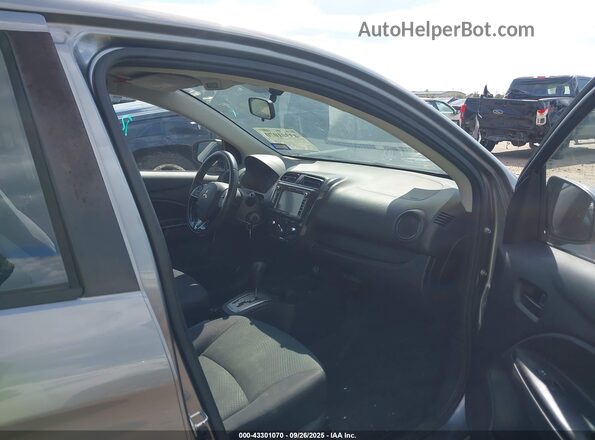 ML32F3FJ5JHF16503 2018 MITSUBISHI MIRAGE G4 Gray Vista interior delantera