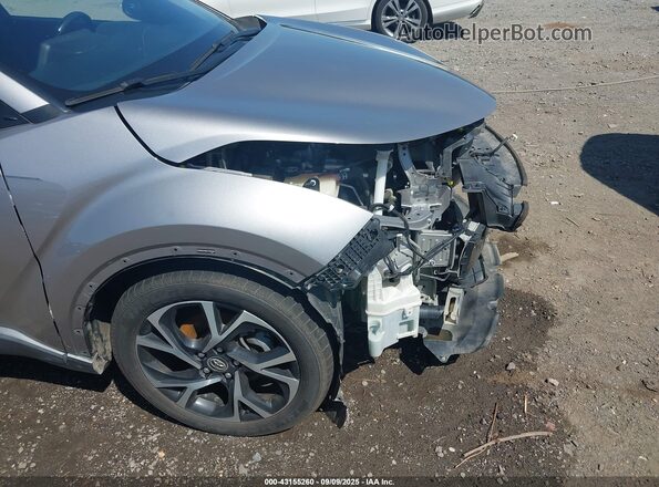 NMTKHMBX2JR027040 2018 TOYOTA LE Silver 