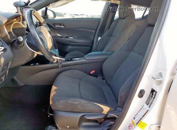 NMTKHMBX2KR090589 2019 TOYOTA LE White Front interior view