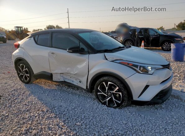 NMTKHMBX2KR090589 2019 TOYOTA LE White Front right
