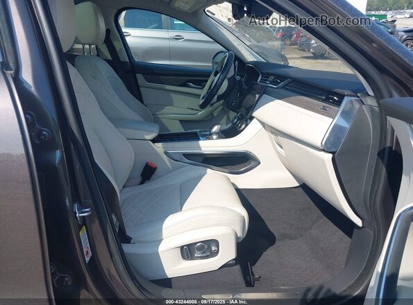 SADCJ2EU5MA669371 2021 JAGUAR F-PACE White წინა სალონის ხედი