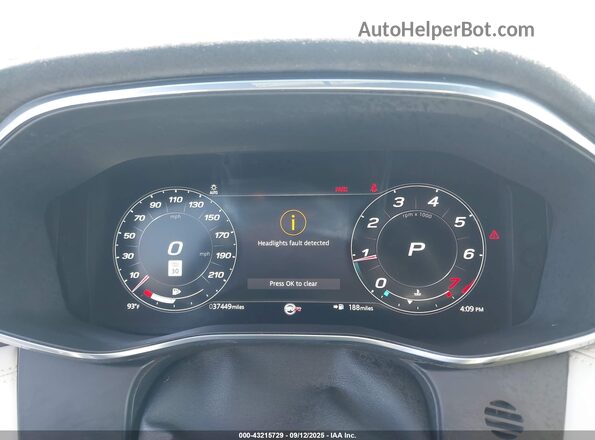 SADCZ2EE7PA709830 2023 JAGUAR F-PACE Red Widok tylnych siedzeń