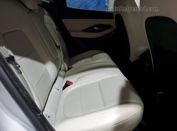 SADFT2GX0L1Z83555 2020 JAGUAR E-PACE Silver Widok wnętrza z tyłu
