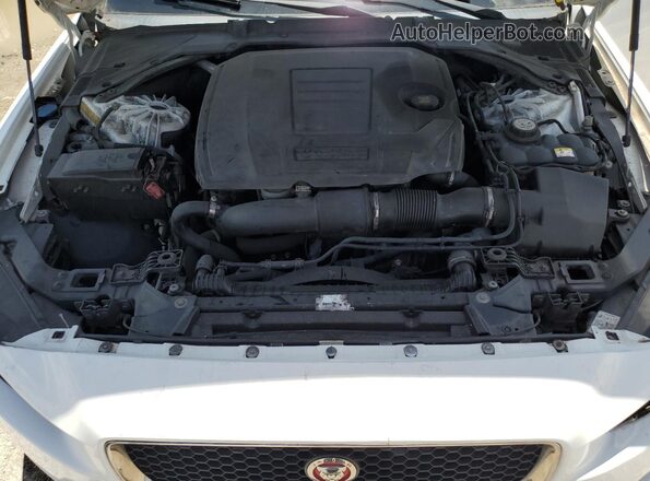 SAJAR4FX8JCP27863 2018 JAGUAR XF White 