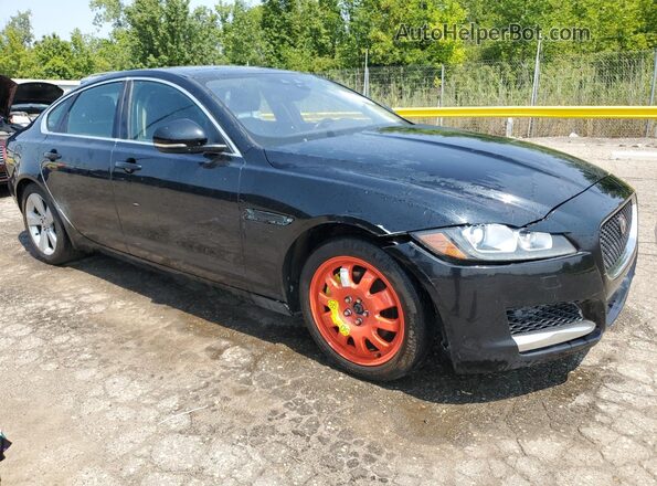 SAJBS4FX3JCY70700 2018 JAGUAR XF Black 