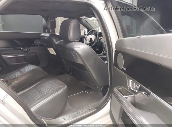SAJWA2G73G8V95087 2016 JAGUAR XJ Beige 