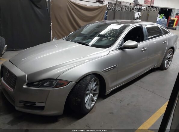 SAJWA2G73G8V95087 2016 JAGUAR XJ Beige 