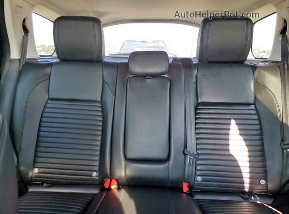 SALCJ2FX8RH344922 2024 LAND ROVER DISCOVERY Black Vista interior trasera