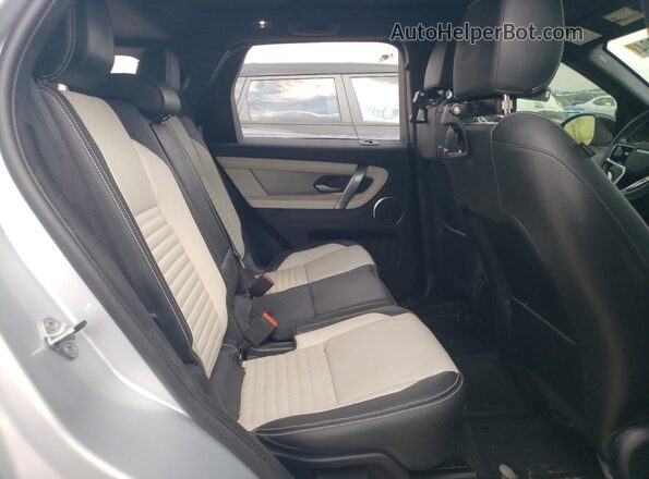 SALCT2FX1NH908916 2022 LAND ROVER DISCOVERY Silver Widok tylnych siedzeń