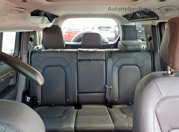 SALE27EUXS2416657 2025 LAND ROVER DEFENDER Коричневый Вид задних сидений