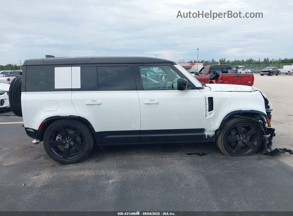 SALE2EFE3S2445753 2025 LAND ROVER DEFENDER White Widok wnętrza z tyłu