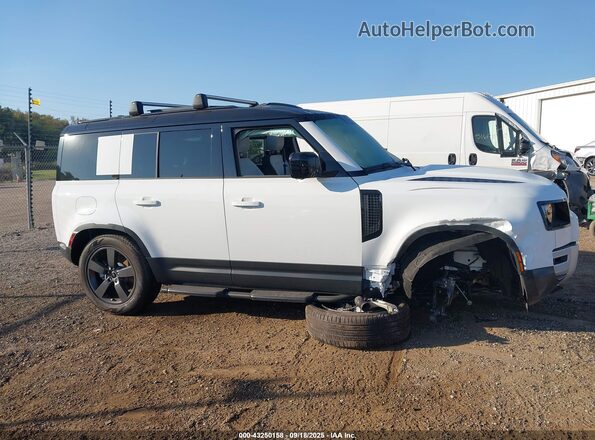 SALEJEEX7S2452467 2025 LAND ROVER DEFENDER White Rear interior view
