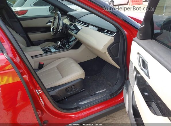 SALYT2EX1MA316687 2021 LAND ROVER RANGE ROVER VELAR Red Widok wnętrza z przodu