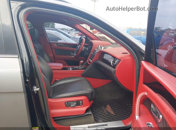SJAAC2ZV2HC015410 2017 BENTLEY BENTAYGA Серый Вид салона спереди