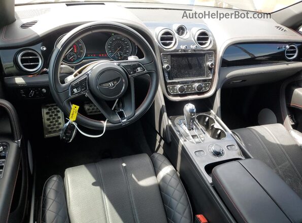 SJAAC2ZV6HC015703 2017 BENTLEY BENTAYGA Black Widok deski rozdzielczej