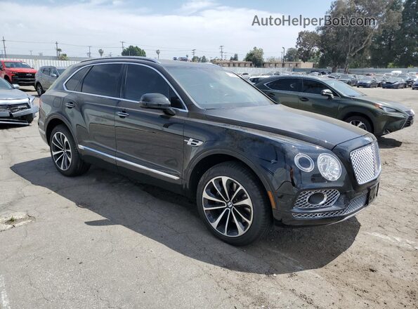 SJAAC2ZV6HC015703 2017 BENTLEY BENTAYGA Black Przód prawy