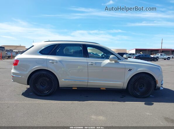 SJAAC4ZVXJC019416 2018 BENTLEY BENTAYGA Beige სალონის 360-გრადუსიანი ხედი