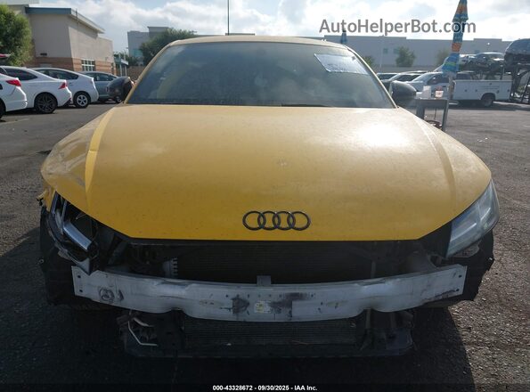 TRUC5AFV1H1021152 2017 AUDI TT Желтый Вид задней части салона