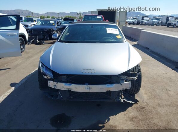 TRUT5CFV4G1021463 2016 AUDI TT Silver Vista interior trasera