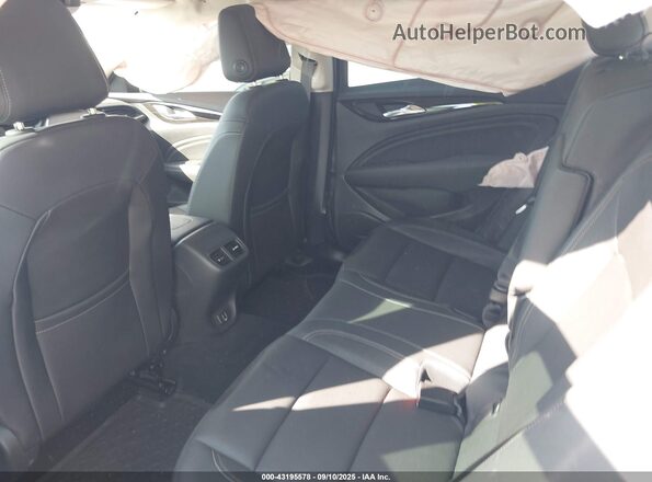 W04GV8SX3J1135018 2018 BUICK REGAL Silver 