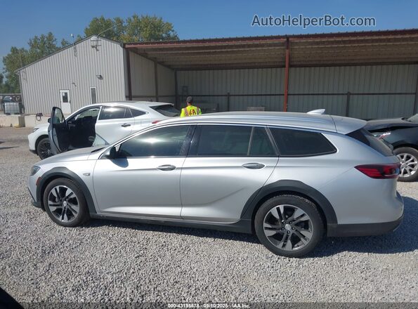 W04GV8SX3J1135018 2018 BUICK REGAL Silver 