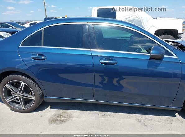 W1K3G4EB0NJ365120 2022 MERCEDES-BENZ A Blue Rear interior view