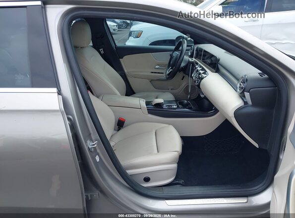 W1K3G4EB2LW043854 2020 MERCEDES-BENZ A 220 Champagne Սալոնի դիմացի տեսք