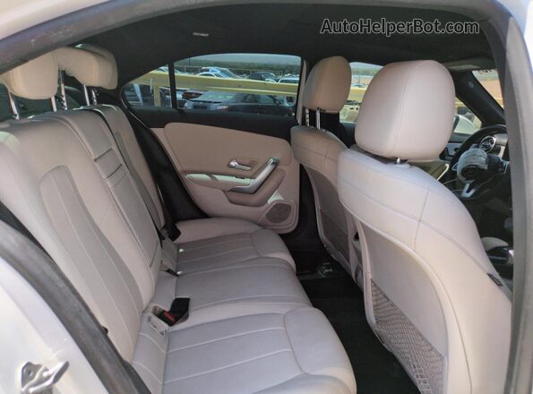 W1K3G4EB9LJ233101 2020 MERCEDES-BENZ A White 