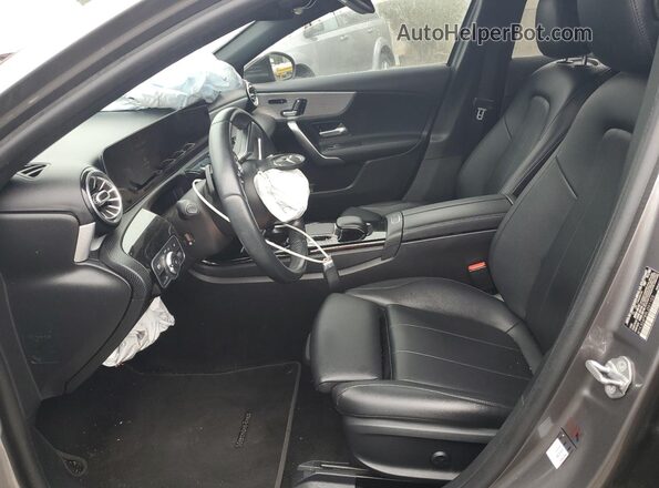 W1K3G4FB9LJ201103 2020 MERCEDES-BENZ A Gray Vista interior delantera