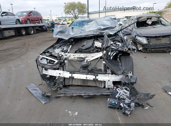 W1KAF4HBXRR197449 2024 MERCEDES-BENZ C Gray Vista del cuadro de instrumentos