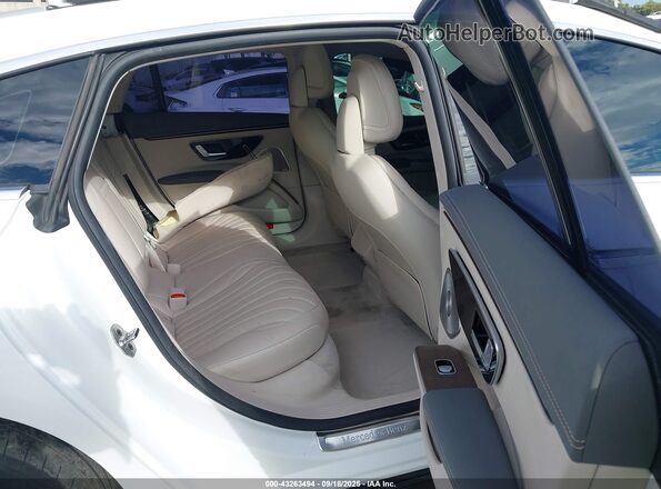 W1KCG2DB8PA030129 2023 MERCEDES-BENZ EQS 450+ White VIN sticker view