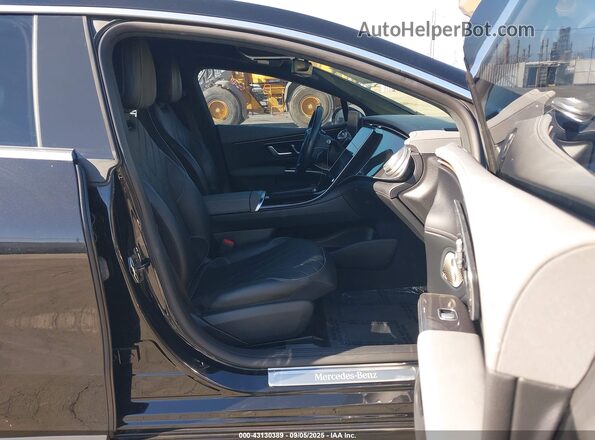 W1KCG2DB9NA016415 2022 MERCEDES-BENZ EQS 450+ Black Вид салону спереду