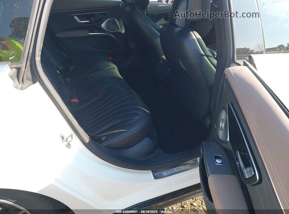 W1KCG4EB0NA001652 2022 MERCEDES-BENZ EQS 580 White Widok naklejki z numerem VIN
