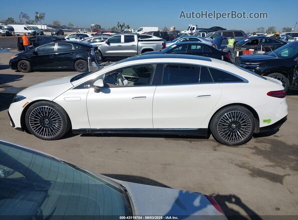 W1KCG4EB3NA018980 2022 MERCEDES-BENZ EQS SEDAN White Панорамний вид салону 360°