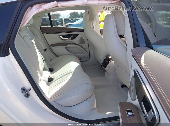 W1KCG4EB3NA018980 2022 MERCEDES-BENZ EQS SEDAN White Вид наклейки з VIN-кодом