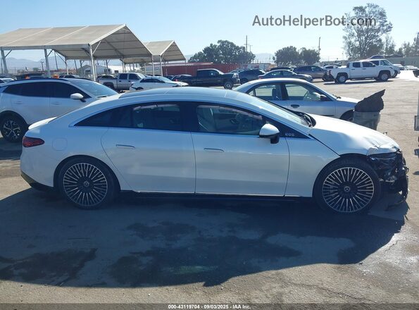W1KCG4EB3NA018980 2022 MERCEDES-BENZ EQS SEDAN White Вид задньої частини салону