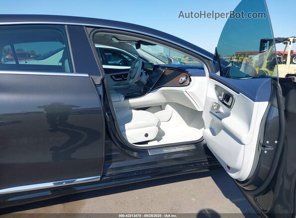 W1KEG2BB0RF059450 2024 MERCEDES-BENZ EQE 350+ Gray Front interior view