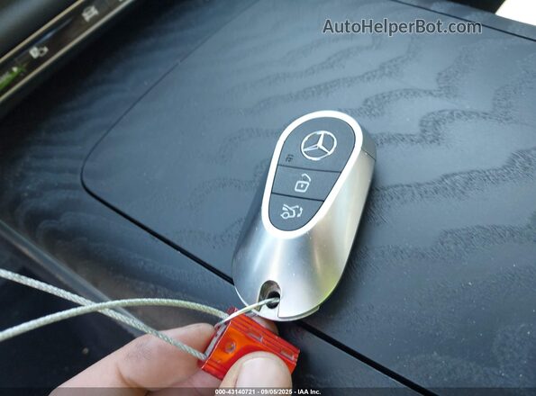 W1KLF4HBXRA010606 2024 MERCEDES-BENZ E-CLASS White Widok deski rozdzielczej